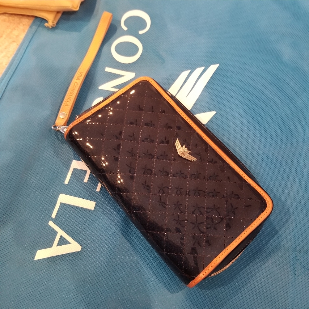 Consuela wristlet wallet